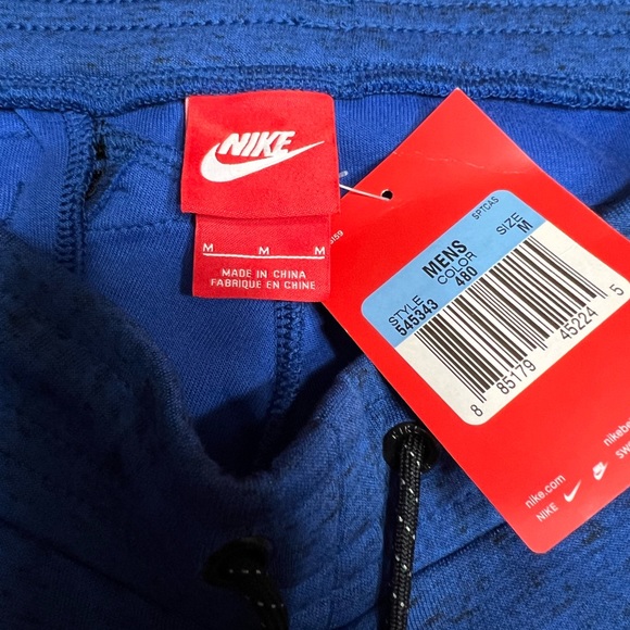 Brand new Nike Teck Fleece sweatpants - Picture 2 of 3